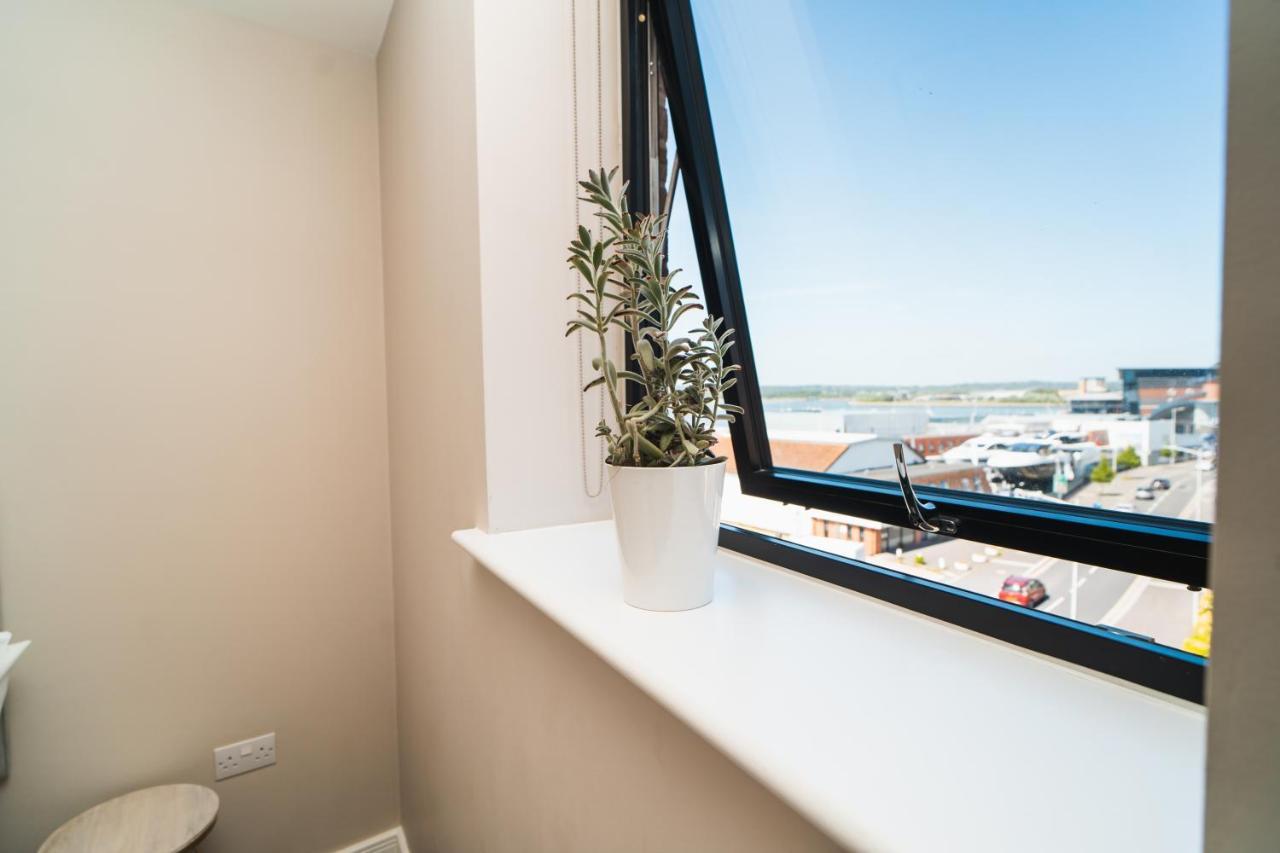 Penthouse - Harbour Views Apartment Poole Ngoại thất bức ảnh