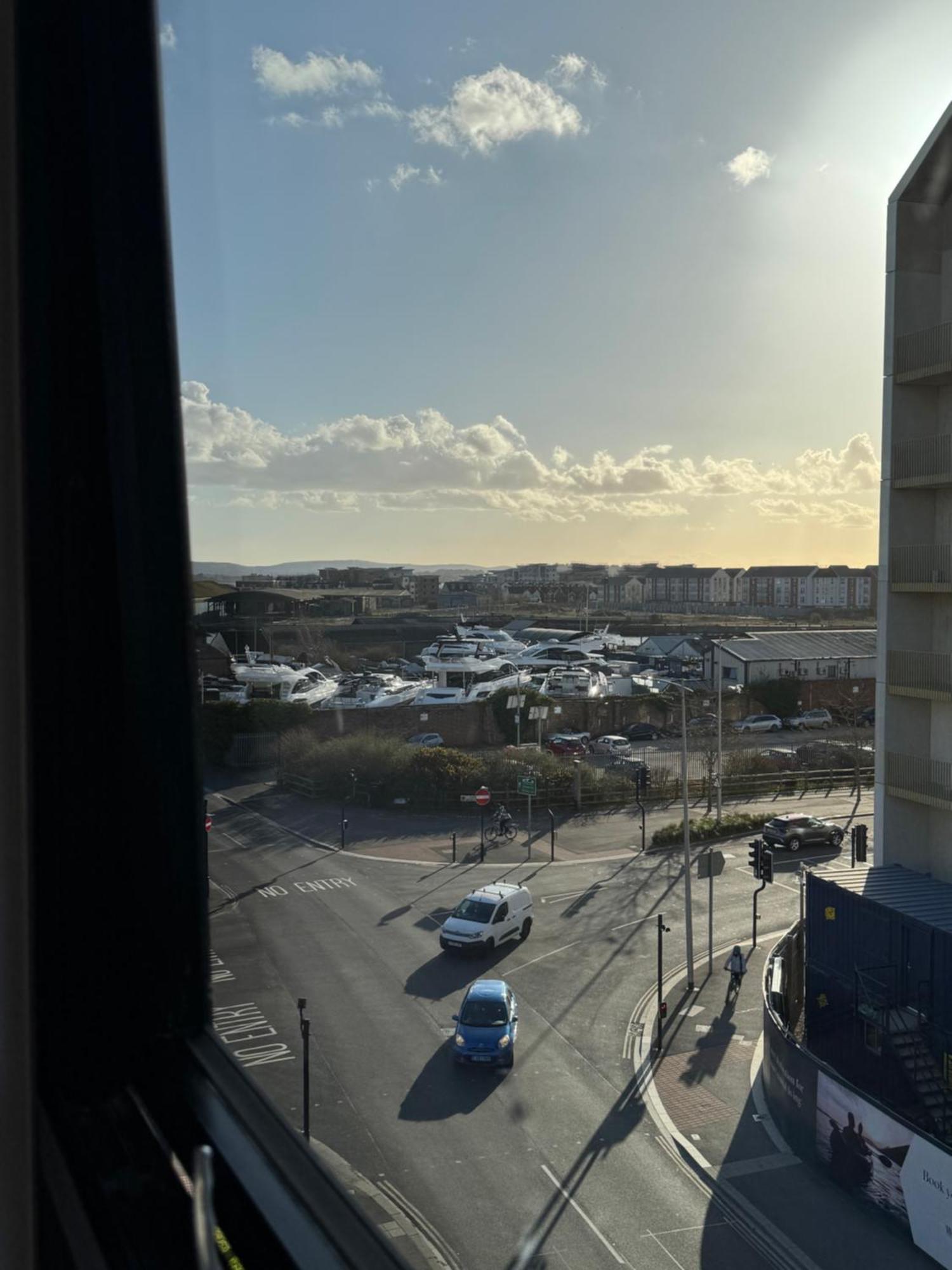 Penthouse - Harbour Views Apartment Poole Ngoại thất bức ảnh
